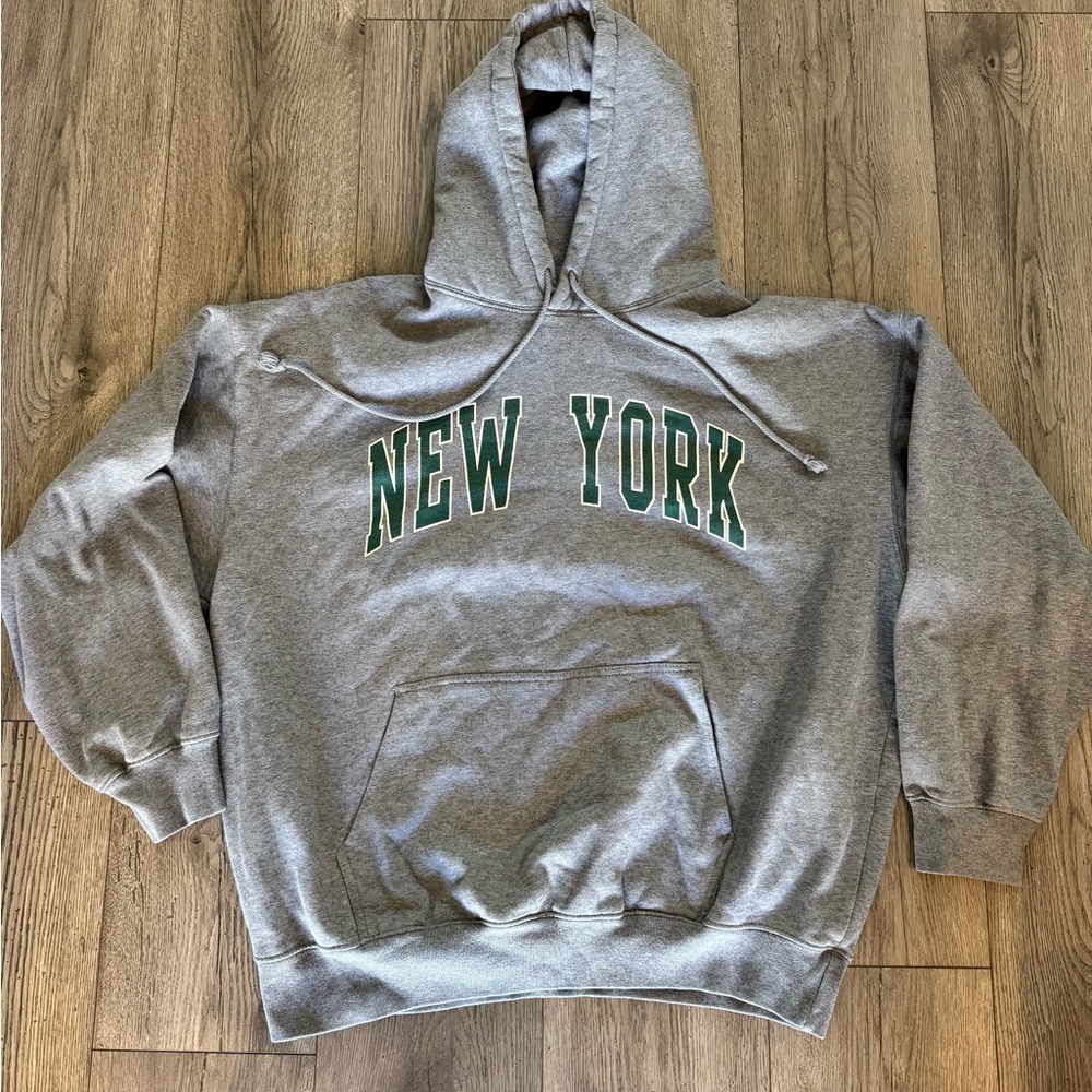 Brandy Melville Gray New York Hoodie